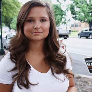 Meet your Posher, Hayley